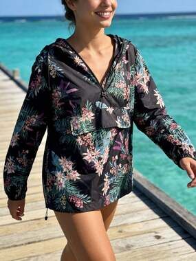 Xersion Black Floral Rain/Windbreaker Large Spring Break